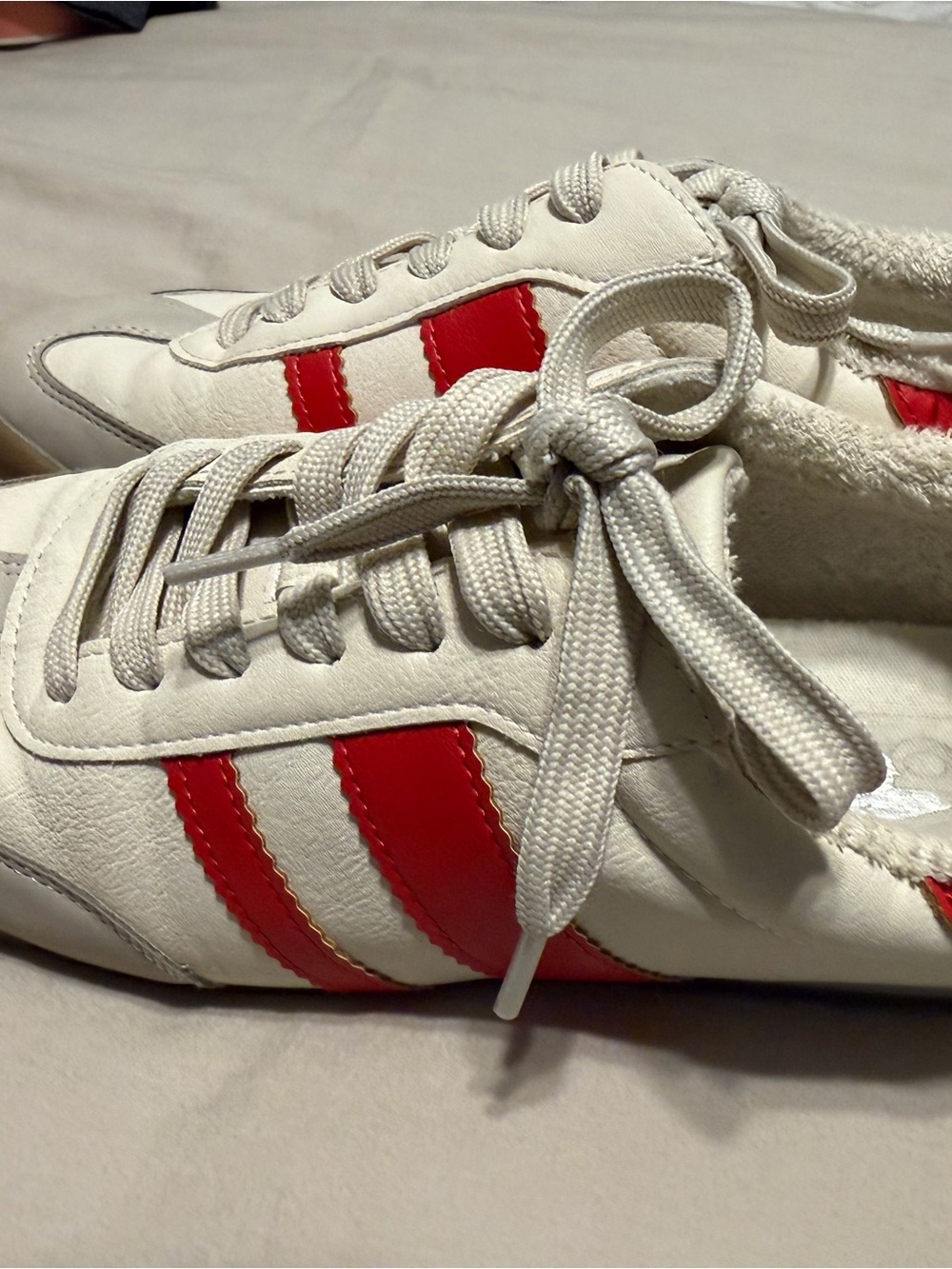 DV by Dolce Vita White Sneakers with Red Stripes